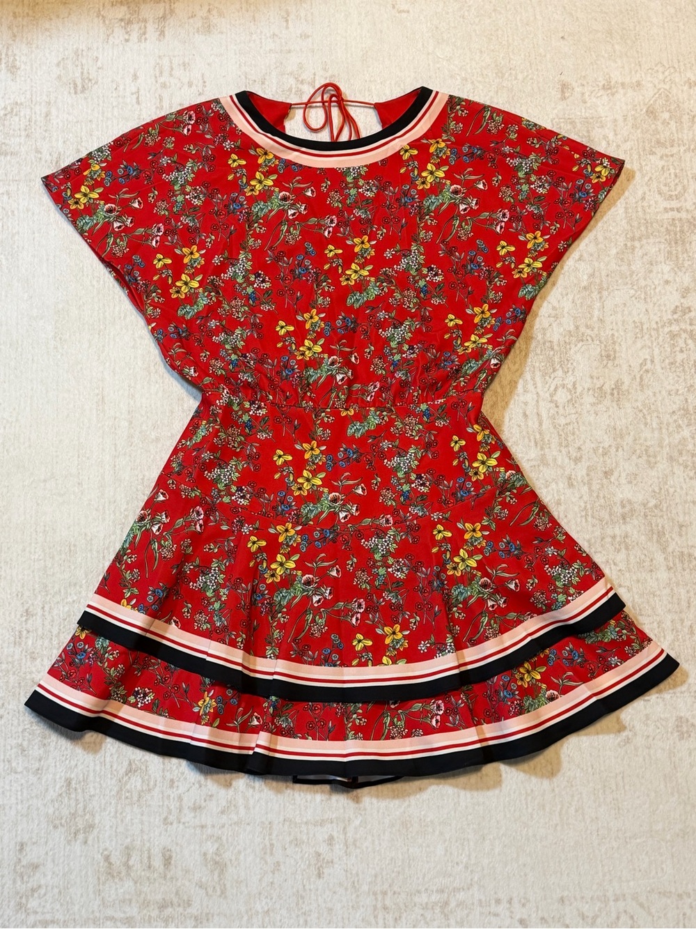 Alice + Olivia Red Floral Tie-Back Casual Dress - Picture 1 of 9